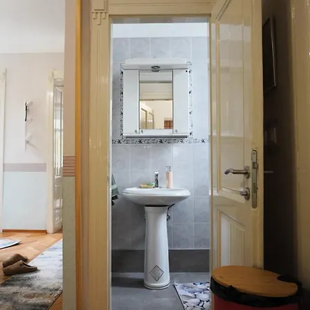 Aparthotel Gracia 4*